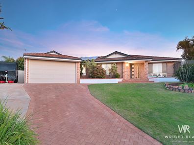 12 Tracy Turn, Woodvale WA 6026