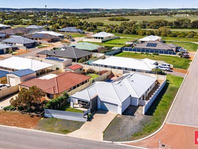 11 Windward Way, Drummond Cove WA 6532