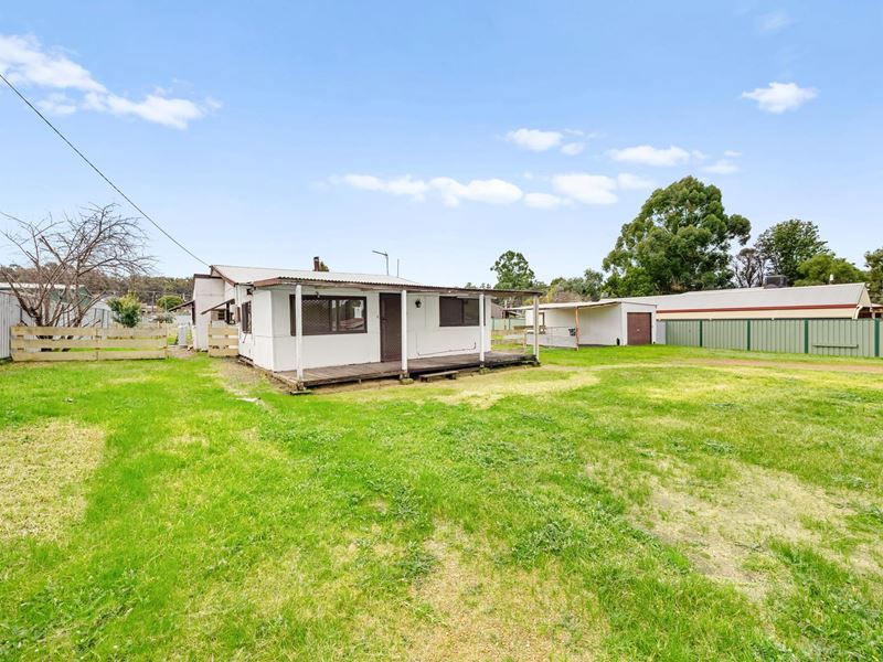 9 Alexander Street, Allanson WA 6225