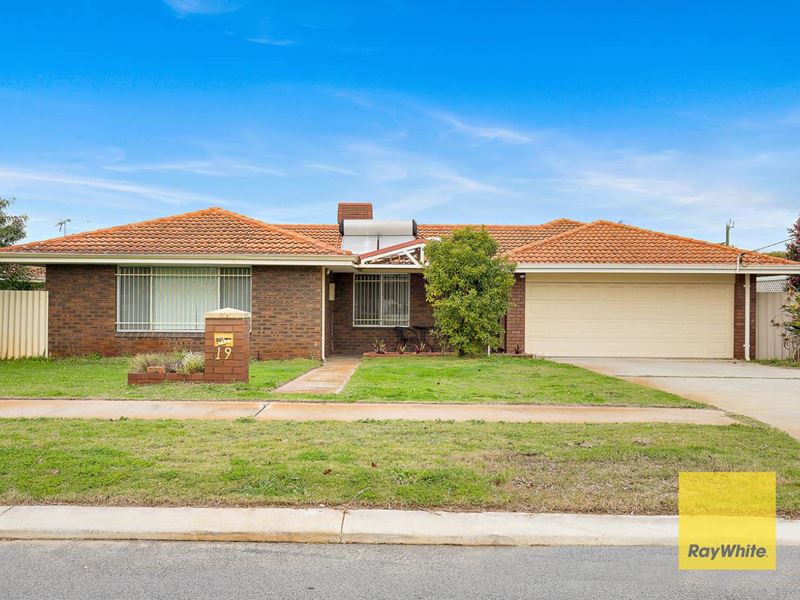 19 Orberry Place, Thornlie WA 6108