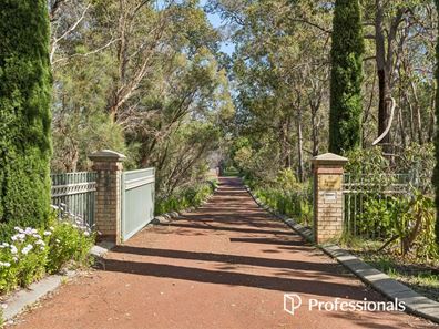 80 Tanner Road, Carmel WA 6076