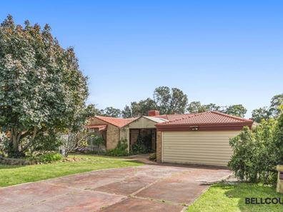 15 McKivett Crescent, Leeming WA 6149