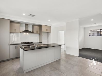 8 Swainsona Road, Henley Brook WA 6055