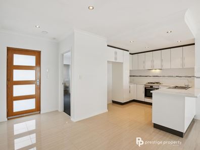 14C Rotherfield Road, Westminster WA 6061