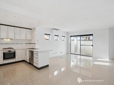 14C Rotherfield Road, Westminster WA 6061
