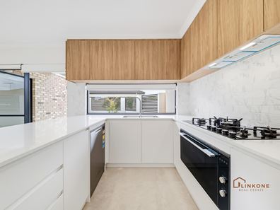 102B Walter Road, Bedford WA 6052