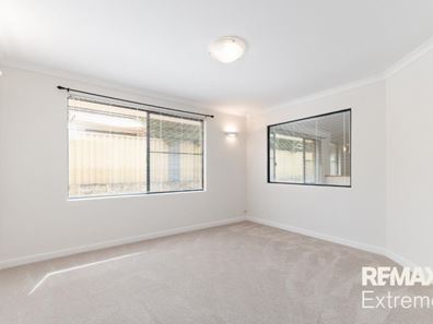 130 Naturaliste Boulevard, Iluka WA 6028