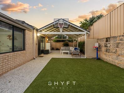 29 Wyatt Road, Hocking WA 6065
