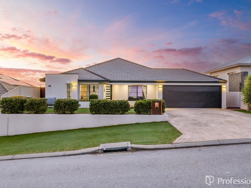 4 Bordeaux Link, Landsdale WA 6065