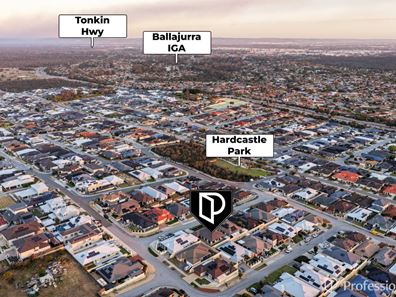 4 Bordeaux Link, Landsdale WA 6065