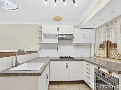 129 Southern River Road, Gosnells WA 6110