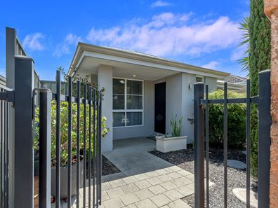 18 Newhaven Parade, Byford WA 6122