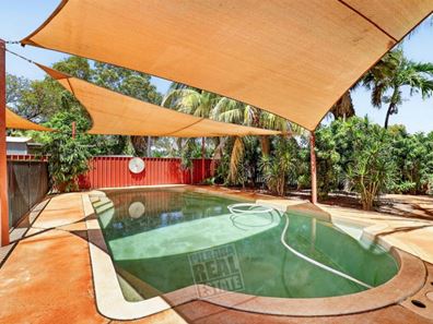 6 Hardey Crescent, Dampier WA 6713