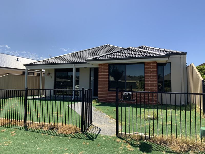 389 Parade  Road, Dalyellup WA 6230