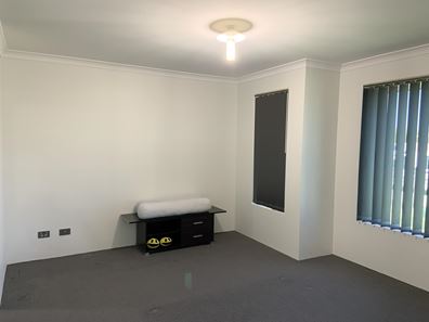 389 Parade  Road, Dalyellup WA 6230