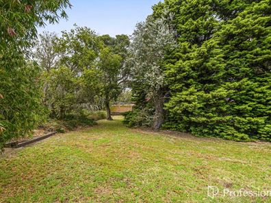 139 Larsen Road, Byford WA 6122