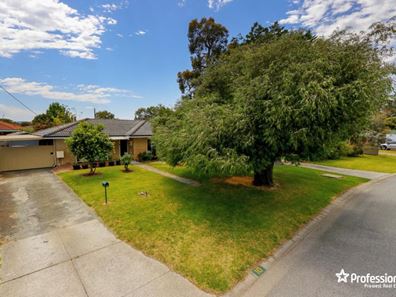 10 Saggers Crescent, Beckenham WA 6107