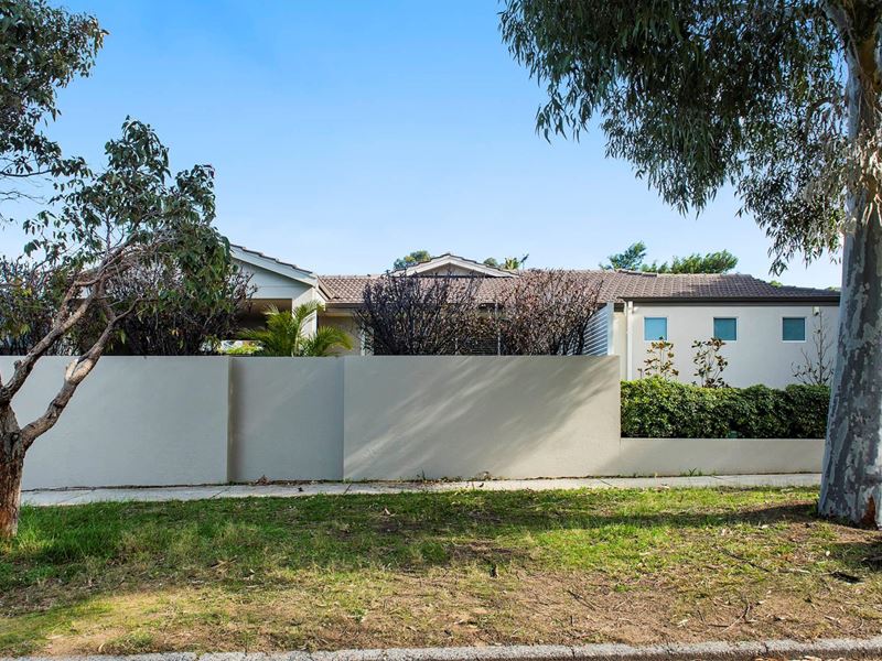 1/23 Yeovil Crescent, Bicton WA 6157