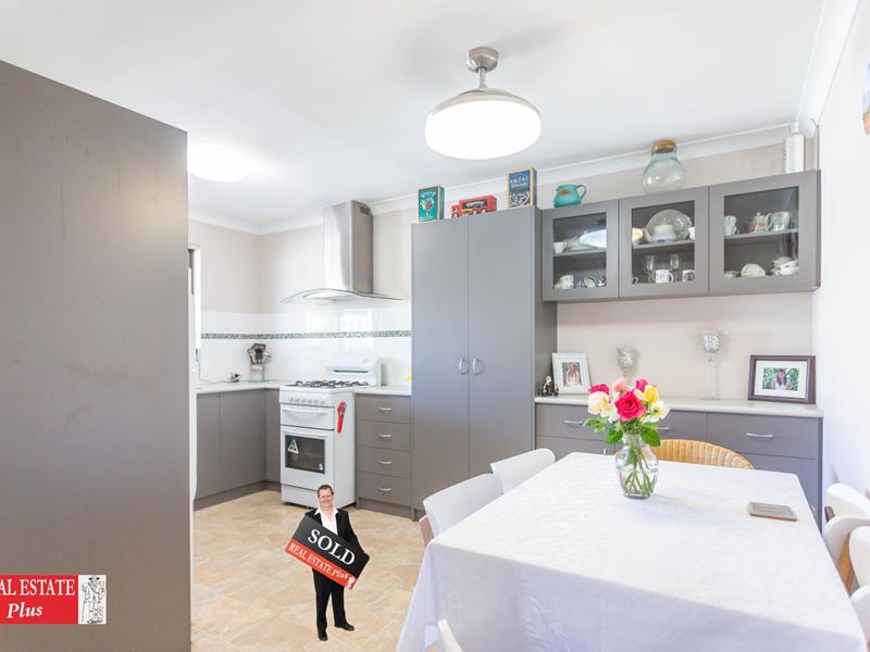 5A Agonis Place, Forrestfield