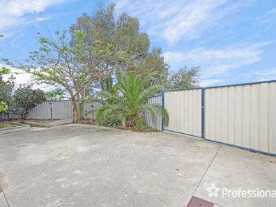 8 Mandoo Road, Shoalwater WA 6169