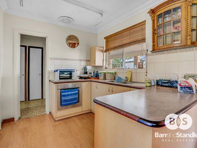 13 Hudson Road, Withers WA 6230