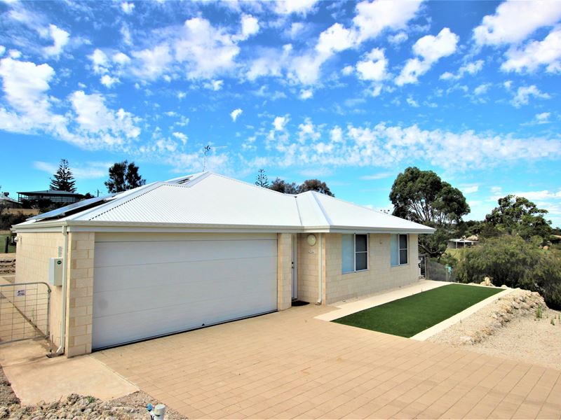 20 STABLES ROAD, Preston Beach