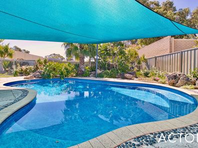 24 Watts Road, Shoalwater WA 6169