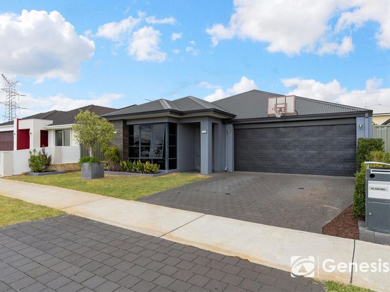 16 Blackfriars Meander, Piara Waters WA 6112