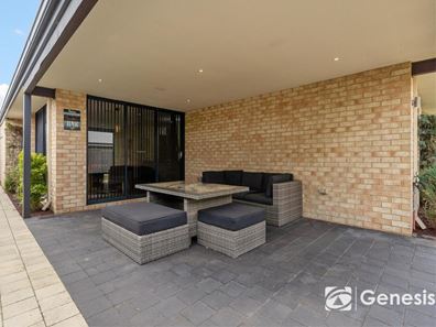16 Blackfriars Meander, Piara Waters WA 6112