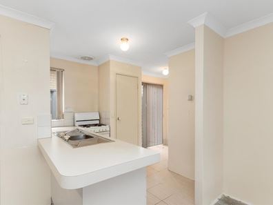 10 SHAW ROAD , Dianella WA 6059
