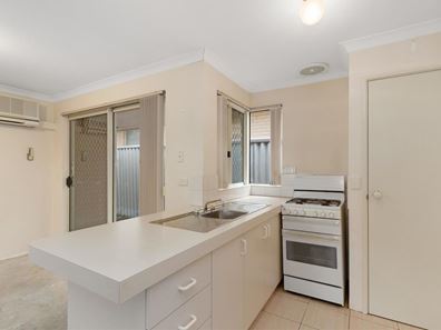 10 SHAW ROAD , Dianella WA 6059