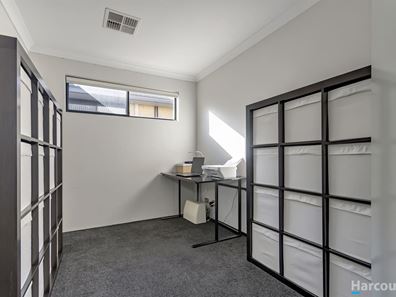 30 Grasswren Way, Alkimos WA 6038