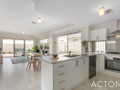 1/1 McGann Street, Bayswater WA 6053