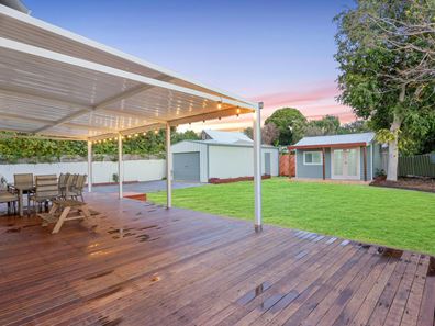 10 Spencer Road, Kelmscott WA 6111