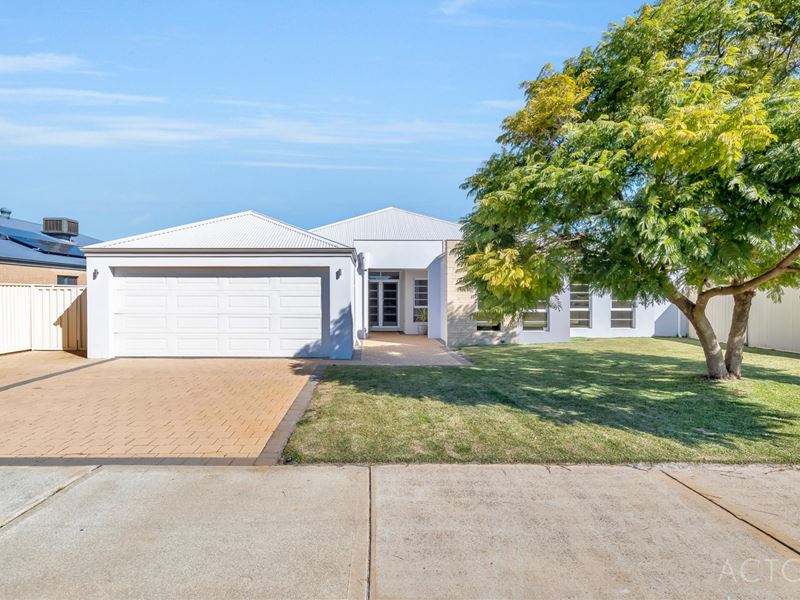 11 Warrior Boulevard, Pinjarra