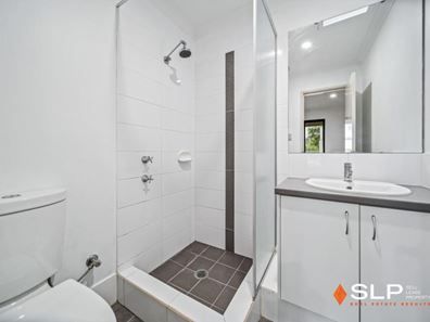 37 Sawtooth Bend, Banksia Grove WA 6031