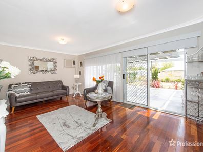 17 Yallan Street, Mandurah WA 6210