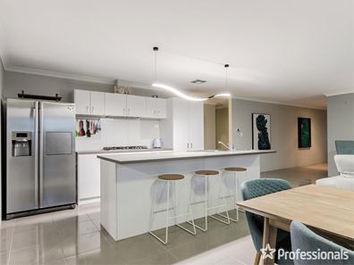 8 Selhurst Parkway, Baldivis WA 6171