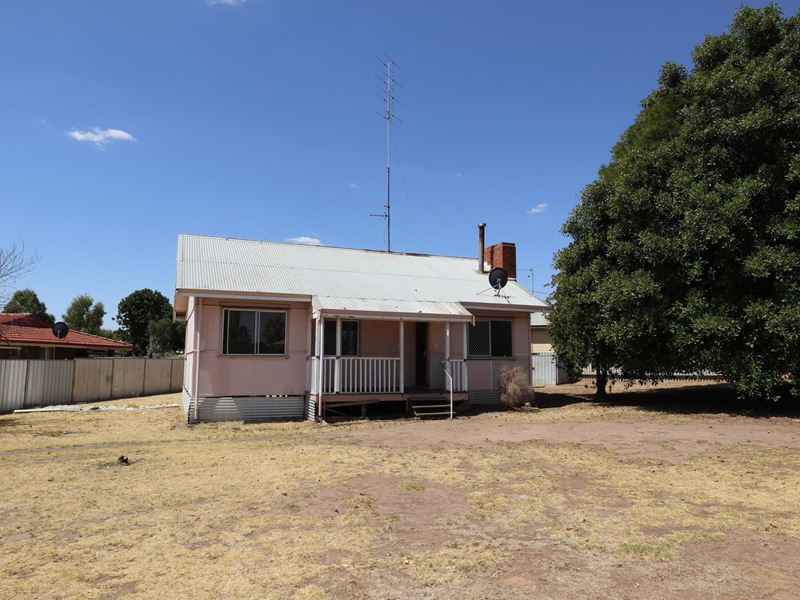 67 Northwood Street, Narrogin