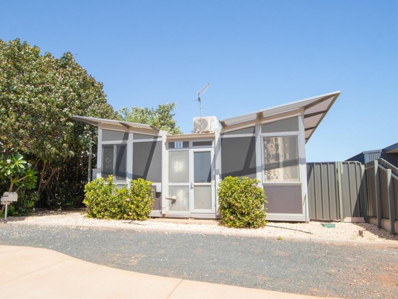 21 Bajamalu Drive, Baynton WA 6714