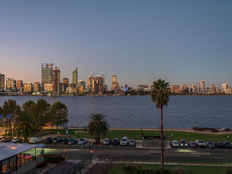 17/87 South Perth Esplanade, South Perth