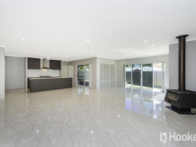 2 Conebush Circle, Falcon