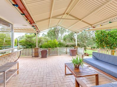 12 Grono Road, Bedfordale WA 6112