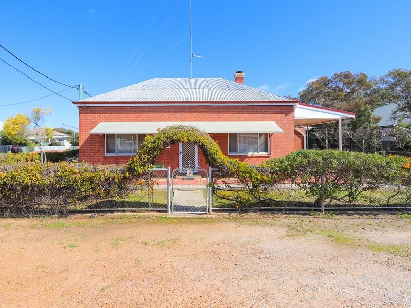 22 Gairdner Street, Northam WA 6401