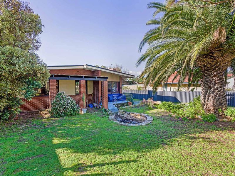 16 Carmody Street, Hamilton Hill