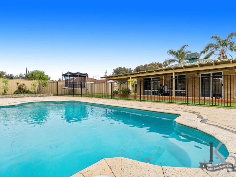 21 Winchester Place, Ballajura WA 6066