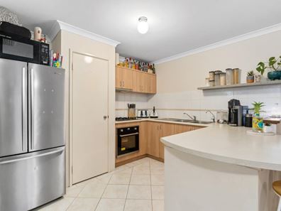 27 Balcombe Street, Westminster WA 6061