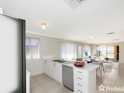 31 Mennock Approach, Baldivis WA 6171