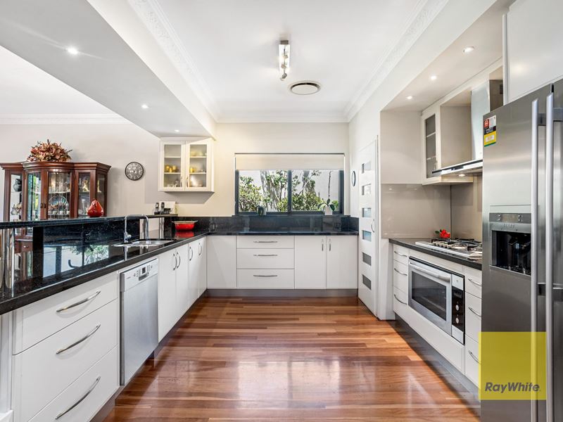 37 Oceanic Drive, Floreat