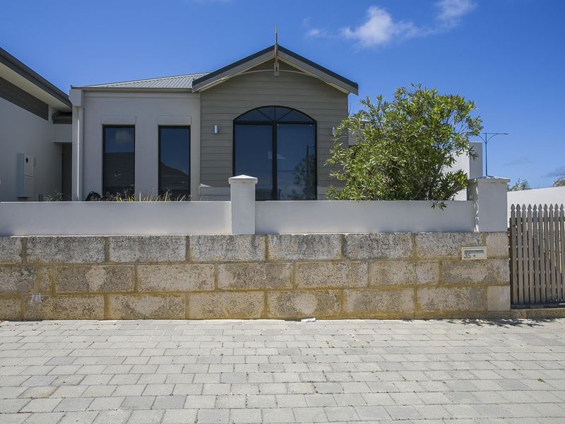 35 Barmouth Loop, Butler